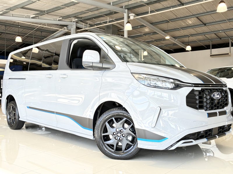 2025 Ford Transit Tourneo 8 Seater AWD Bus 2.0