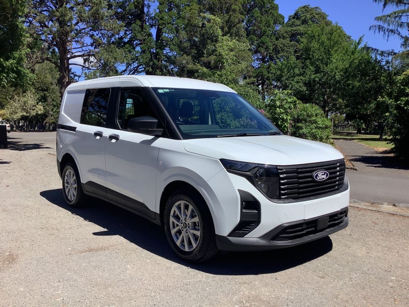 2025 Ford Transit TREND