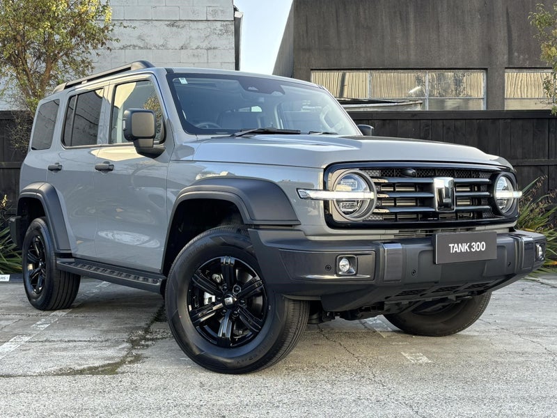 2025 GWM Tank 300 LUX Petrol