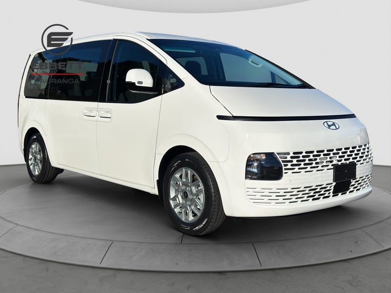 2025 Hyundai Staria 8 SEATER - TWIN SLIDING DOORS