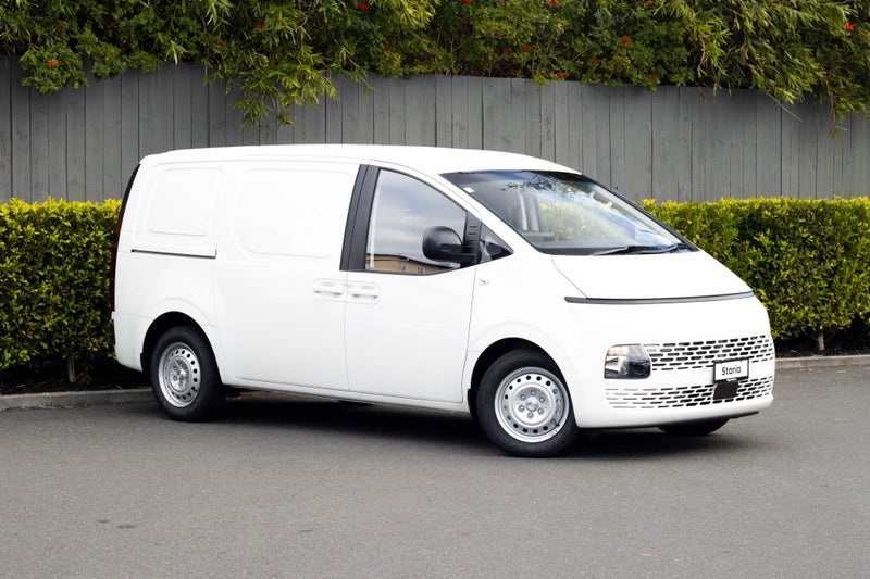 2025 Hyundai Staria Load 2.2D Auto - Twin