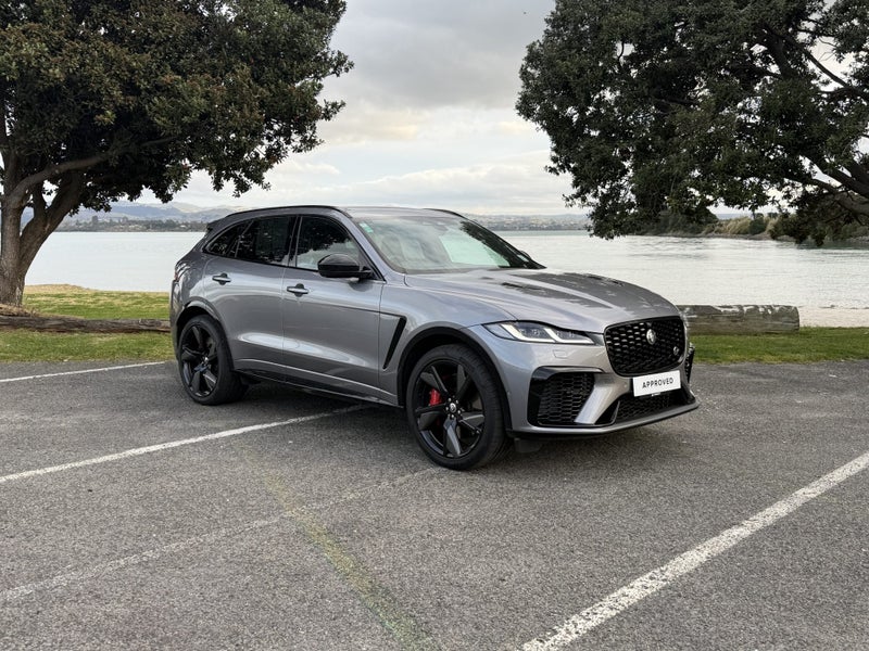 2025 Jaguar F-PACE SVR 575 Edition