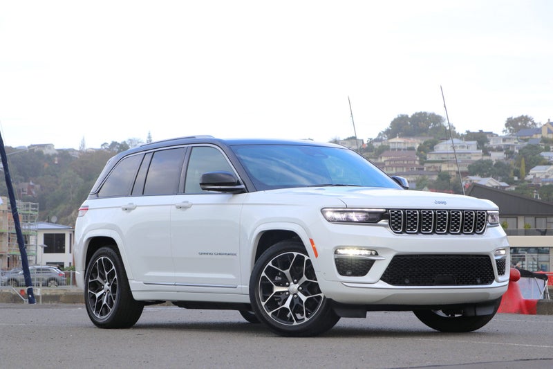 2025 Jeep Grand Cherokee Summit PHEV 4xe 5 Seat