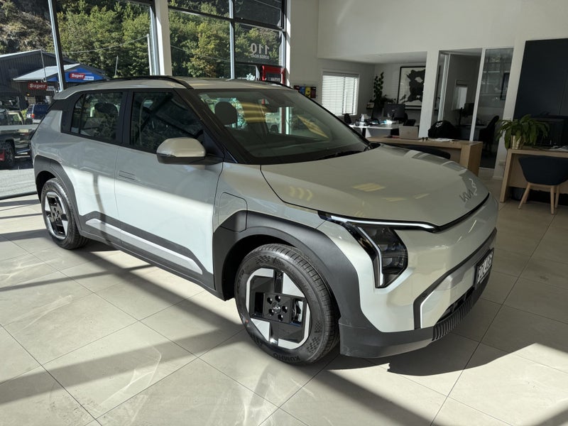 2025 Kia EV3 Light 2WD Long Range