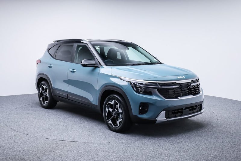 2025 Kia Seltos EX 2.0 Petrol ( 2Tone )**