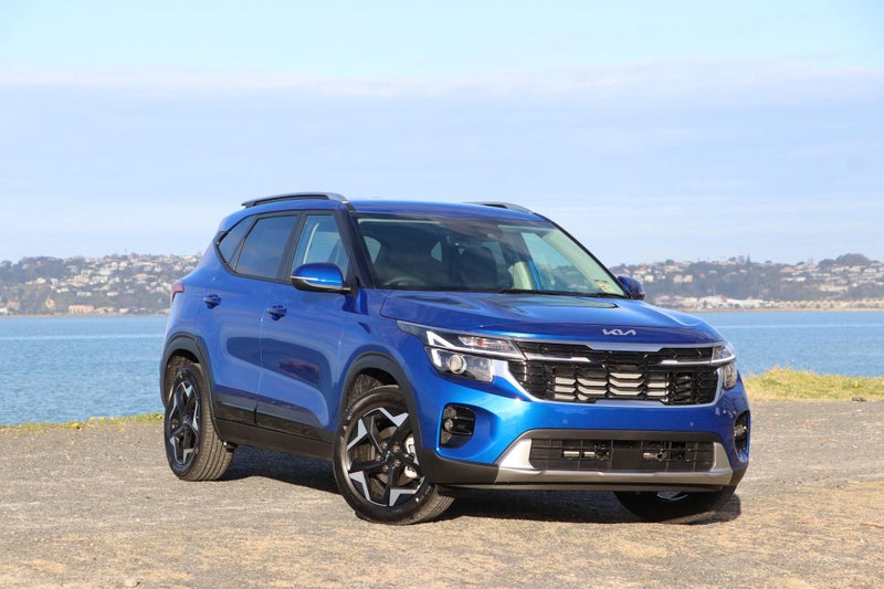 2025 Kia Seltos EX 2.0P