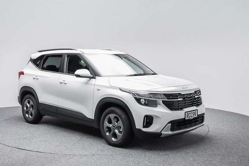 2025 Kia Seltos LX 2.0L DOHC IVT