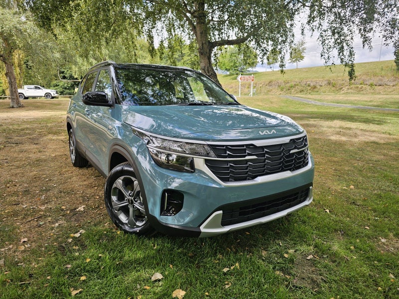 2025 Kia Seltos LX 2.0P/IV