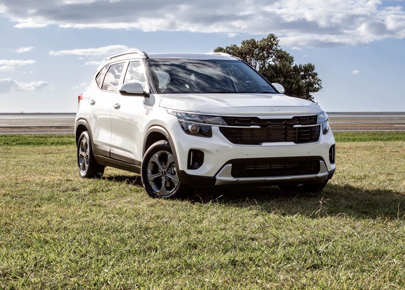2025 Kia Seltos LX 2.0P/IVT