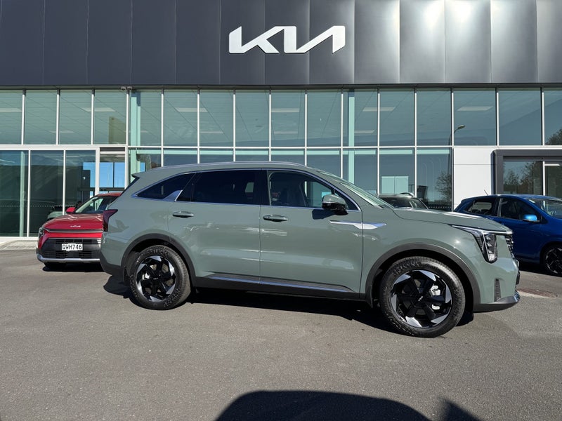 2025 Kia Sorento Deluxe 2.2Dt/4Wd/8Am