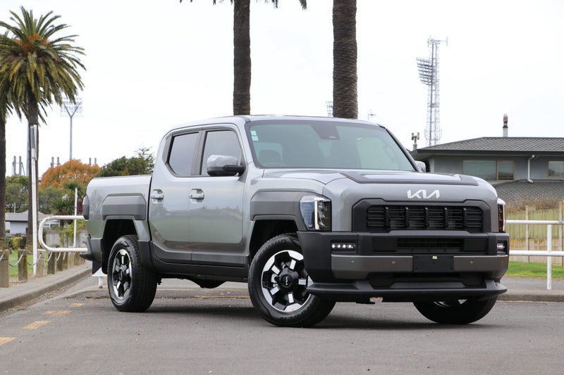 2025 Kia Tasman TXS 4WD Wellside