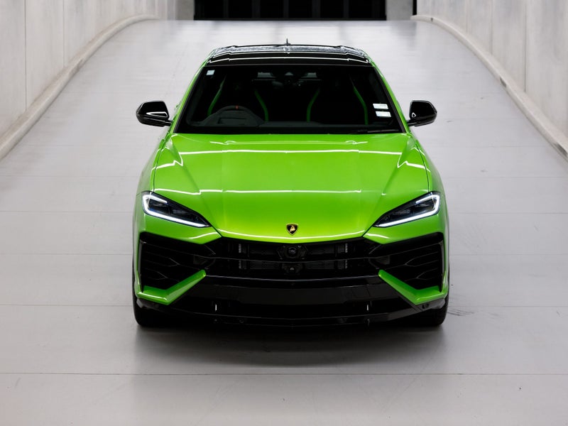 2025 Lamborghini URUS SE