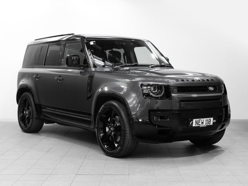 2025 Land Rover Defender 110 D300 X-Dynamic HSE