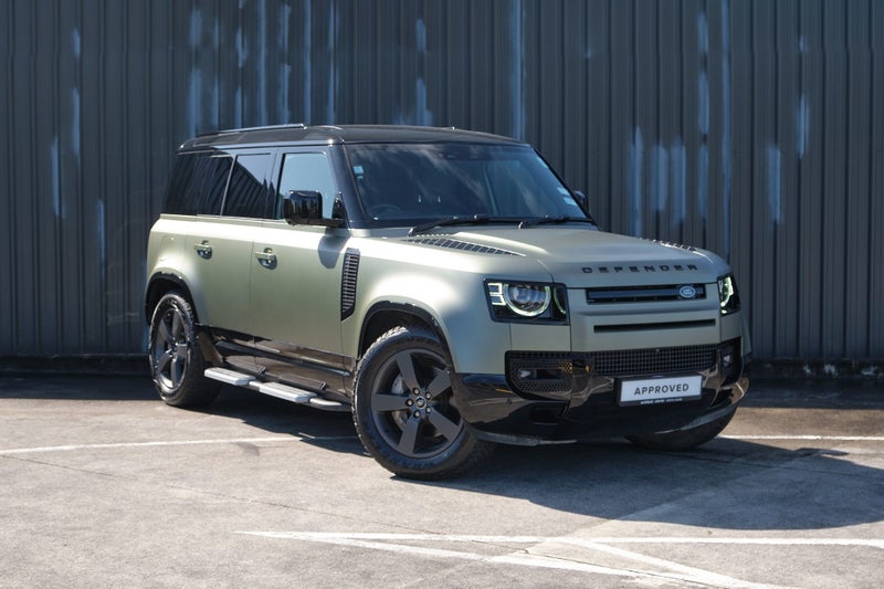 2025 Land Rover Defender 110 D300 X-Dynamic HSE
