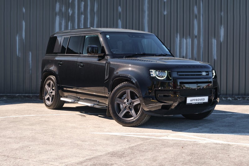 2025 Land Rover Defender 110 D300 X-Dynamic SE