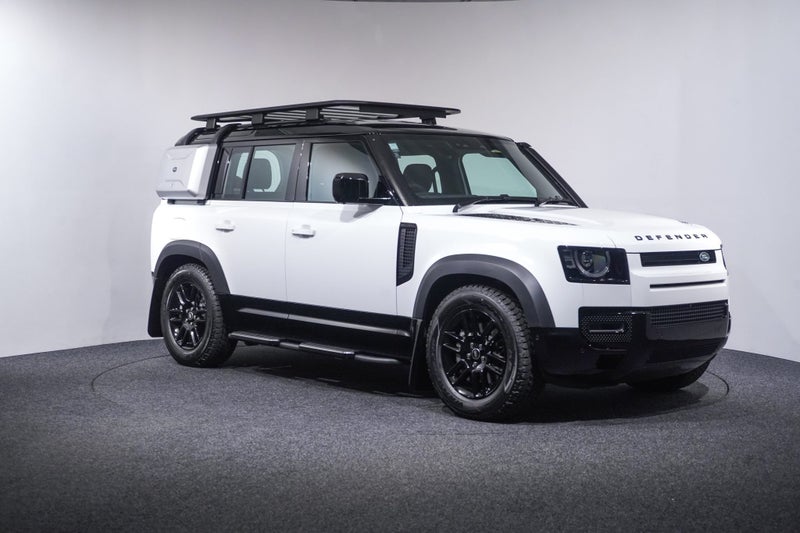 2025 Land Rover Defender 110 D300 X-Dynamic Se