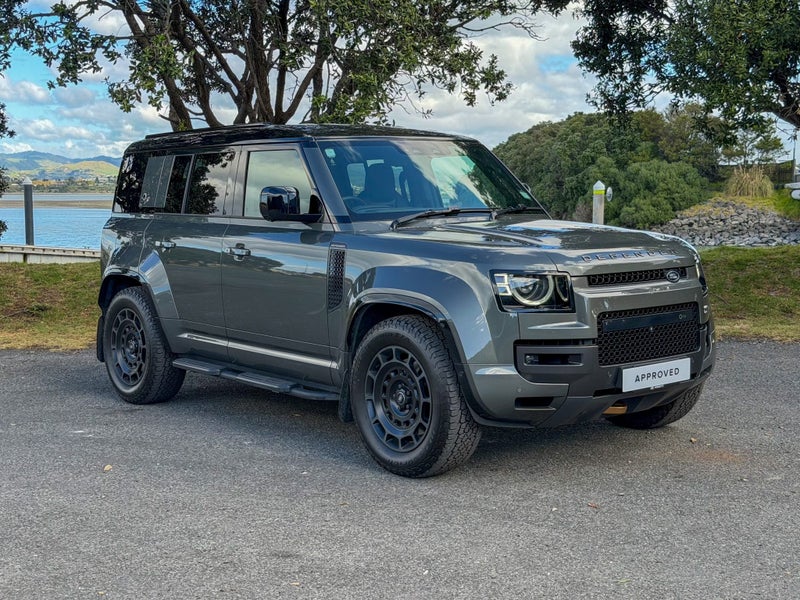 2025 Land Rover Defender 110 P635 OCTA Edition One