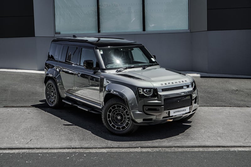 2025 Land Rover Defender 110 P635 OCTA Edition One