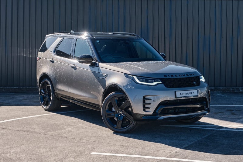 2025 Land Rover Discovery D250 Dynamic SE