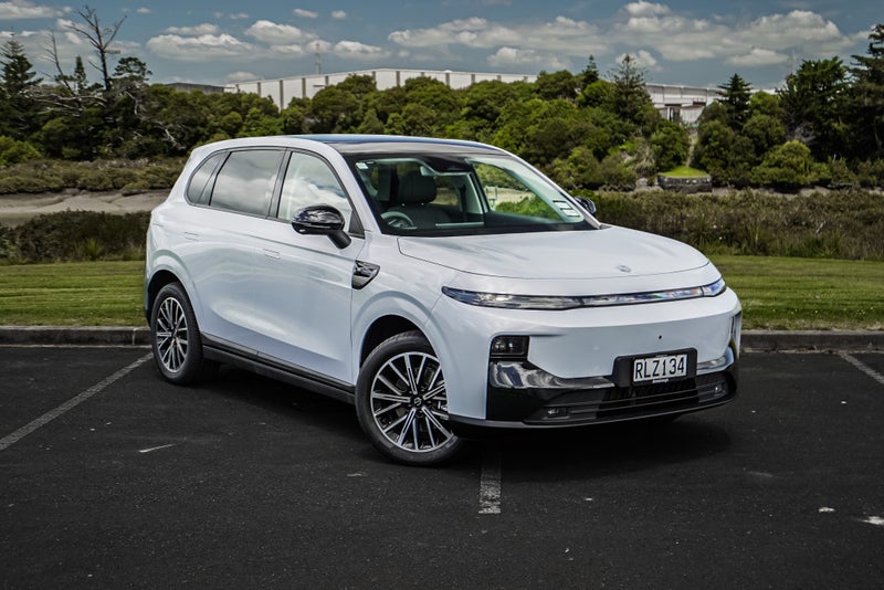 2025 Leapmotor B10 Brand NEW Full EV 434 km WLT...