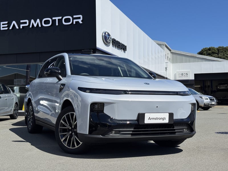 2025 Leapmotor B10 Design BEV RWD !!$2,000 Laun...