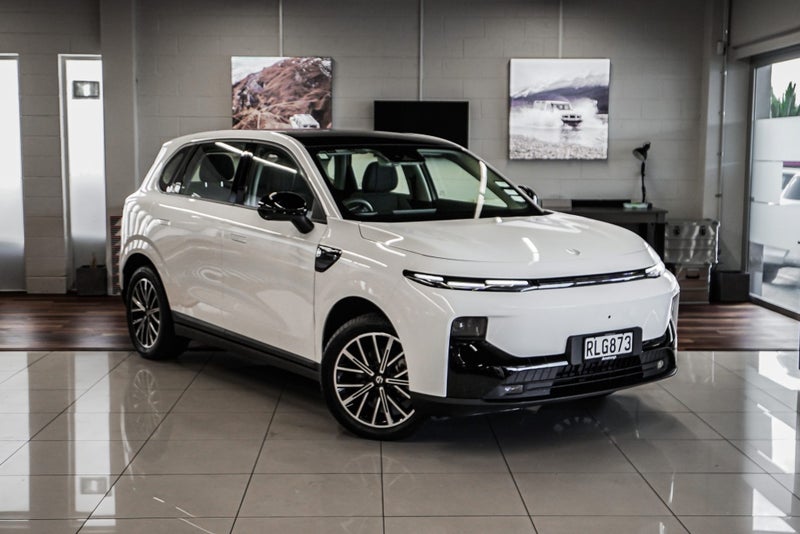 2025 Leapmotor B10 Life 56Kwh/Ev/At