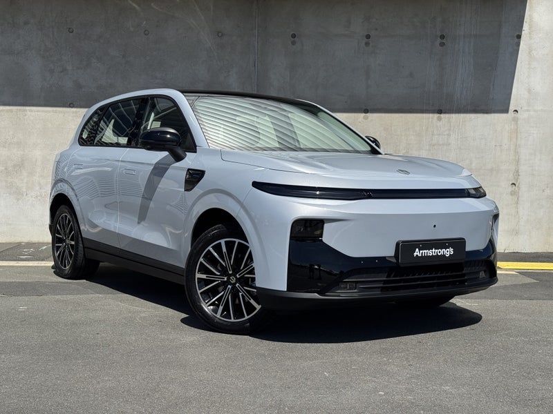 2025 Leapmotor B10 Life 56Kwh/Ev/At RWD