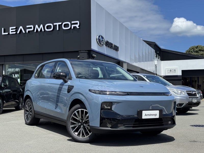 2025 Leapmotor B10 Life BEV RWD !!$2,000 Launch...