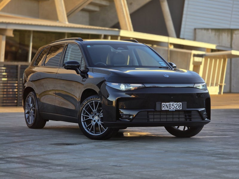 2025 Leapmotor C10 DESIGN | REEV | 160kW I EV/P...