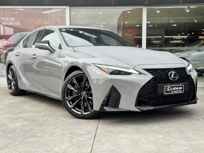 2025 Lexus IS 300h F Sport 2.5L Hybrid RWD