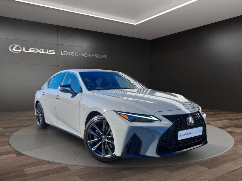 2025 Lexus IS 300h F SPORT 2.5l Hybrid RWD