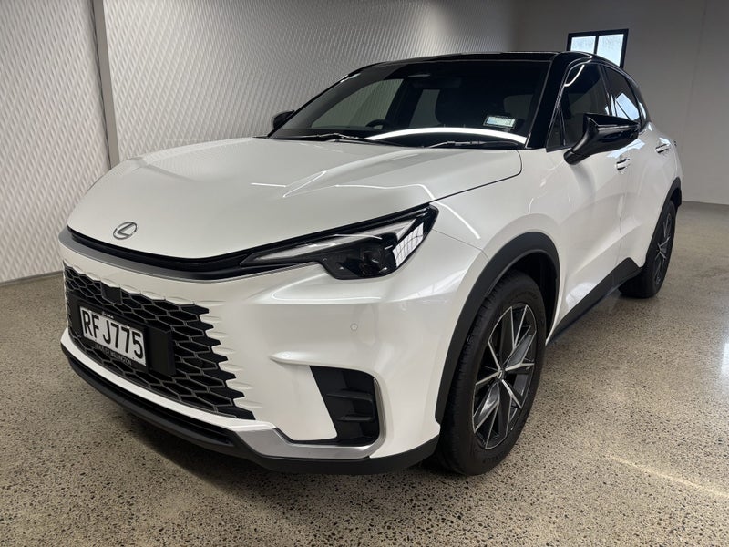 2025 Lexus LBX Active 1.5P HEV ECVT FWD SUV/5D/5S