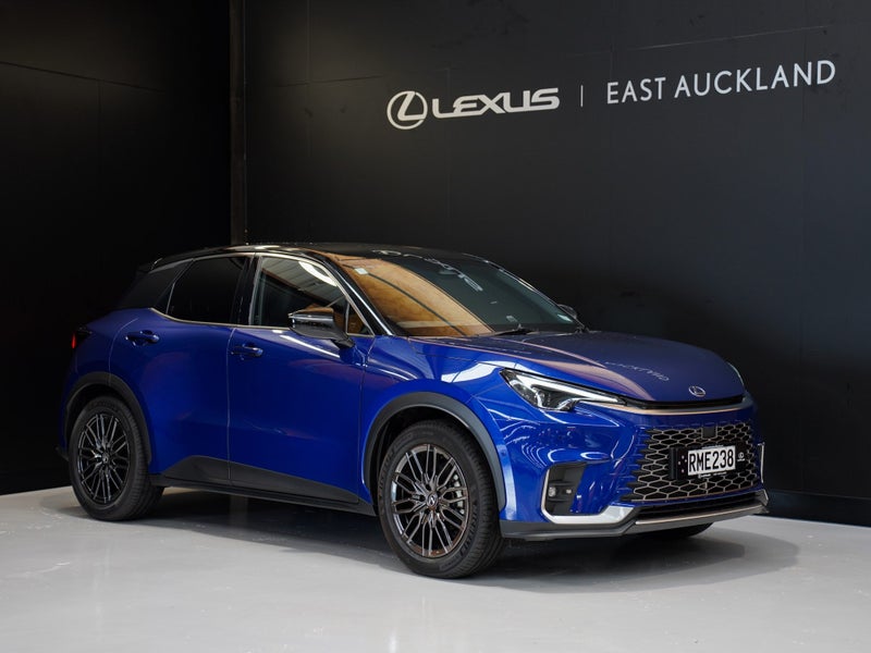 2025 Lexus LBX Cool 1.5P HEV ECVT AWD SUV/5D/5S