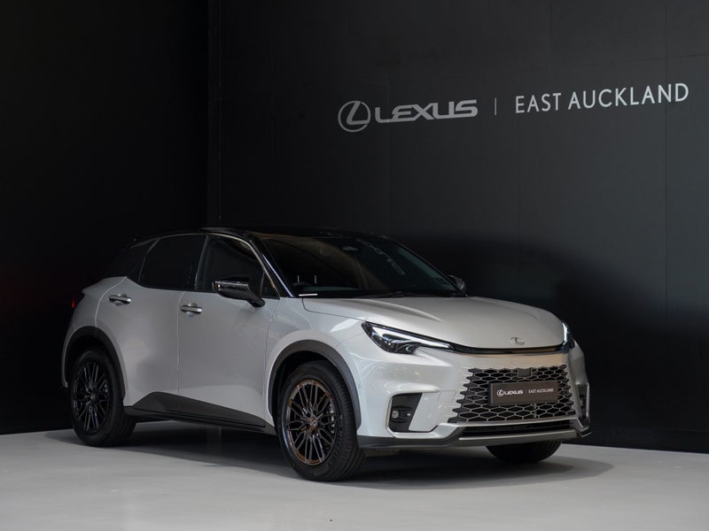 2025 Lexus LBX Cool 1.5P HEV ECVT FWD