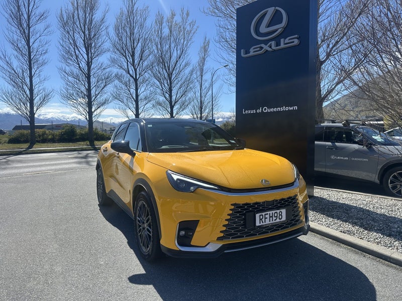 2025 Lexus LBX Cool 1.5Ph/4Wd/Cvt