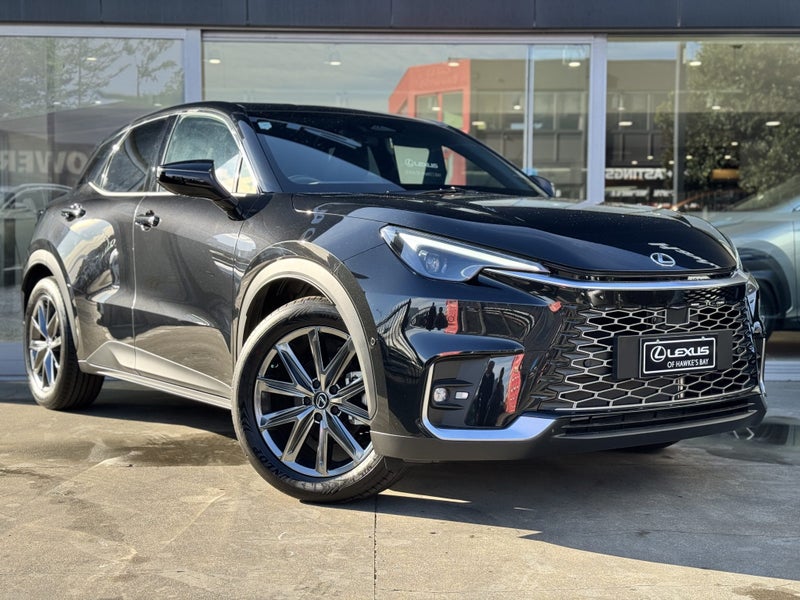 2025 Lexus LBX Relax 1.5L Hybrid FWD
