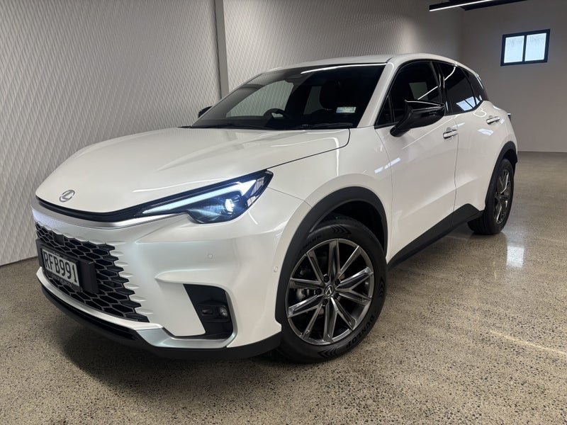 2025 Lexus LBX Relax 1.5P HEV ECVT FWD