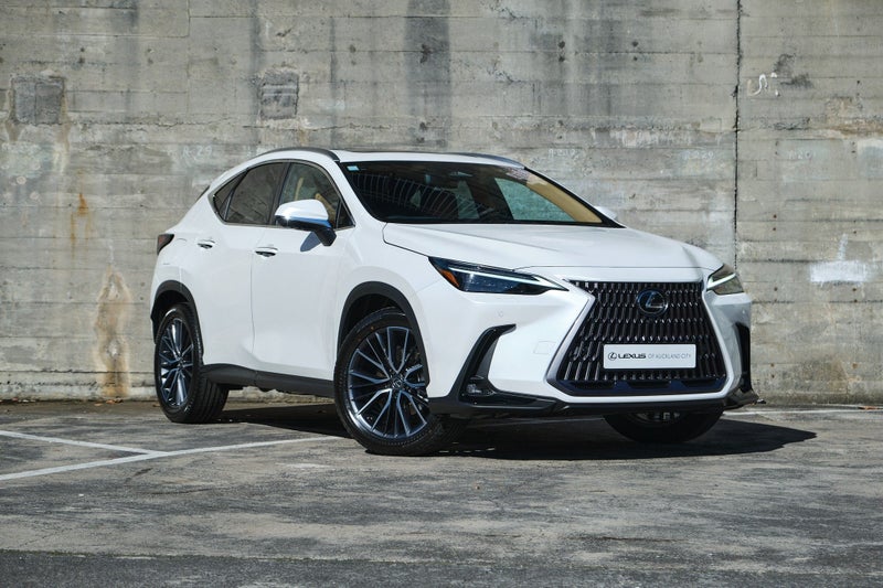 2025 Lexus NX 450h+ Limited