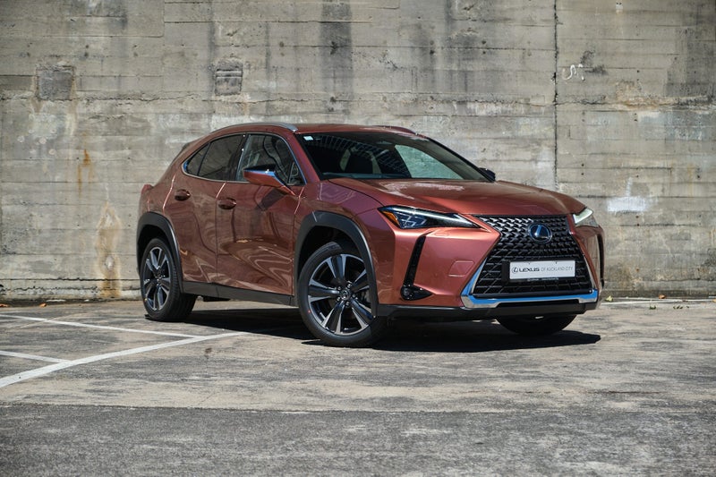 2025 Lexus UX 300h Limited