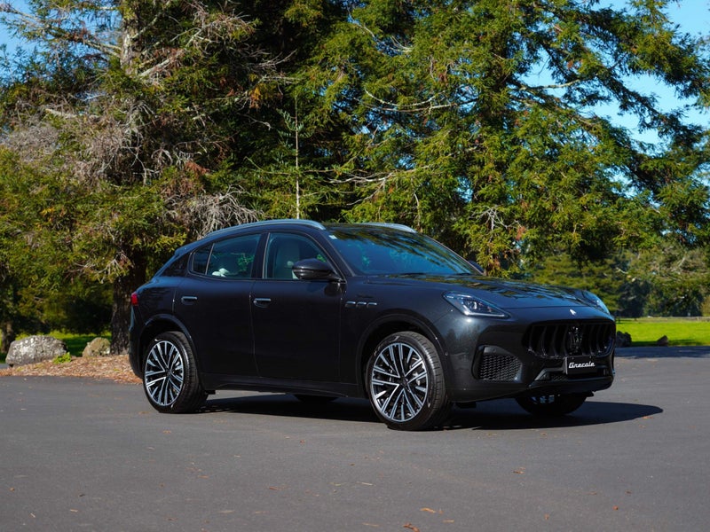 2025 Maserati Grecale Modena 2.0P Turbo 330HP AWD