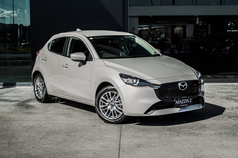 2025 Mazda 2 GSX 1.5P/6At