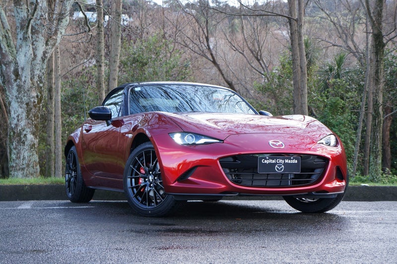 2025 Mazda MX-5 U 2.0 Roadster GT 6MT