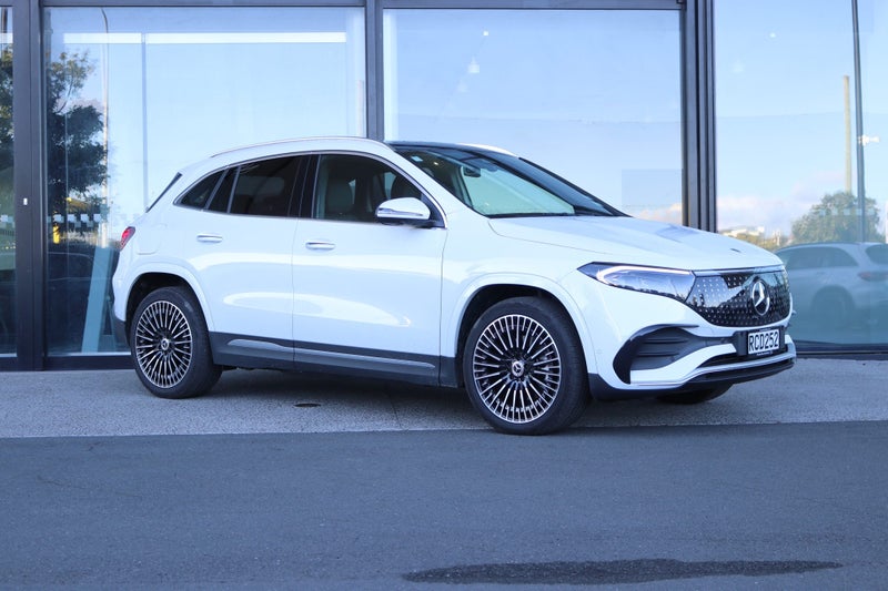2025 Mercedes-Benz EQA 250+ 70Kwh - NZ New