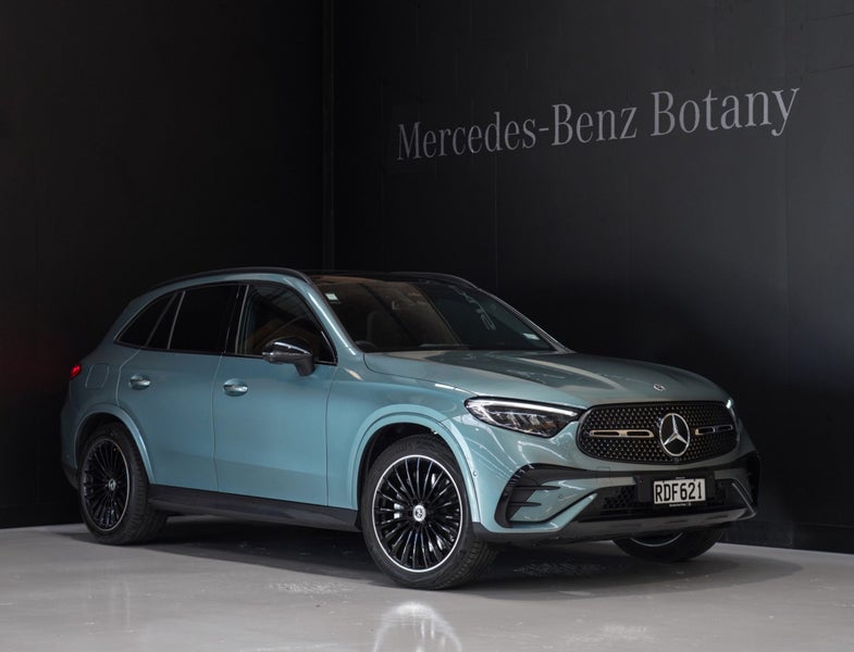 2025 Mercedes-Benz GLC 300 AMG Line
