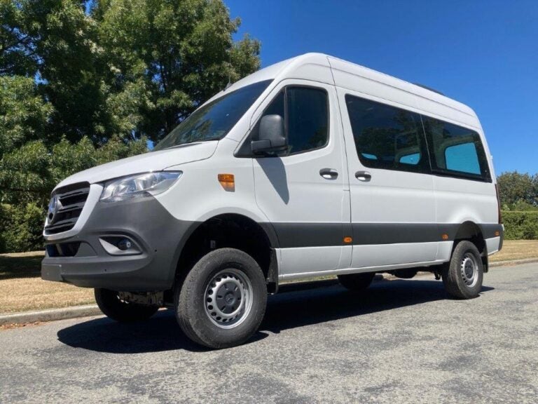 2025 Mercedes-Benz Sprinter 419 Minibus 4x4