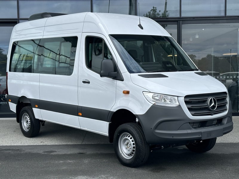 2025 Mercedes-Benz Sprinter 419 MWB AWD Minibus