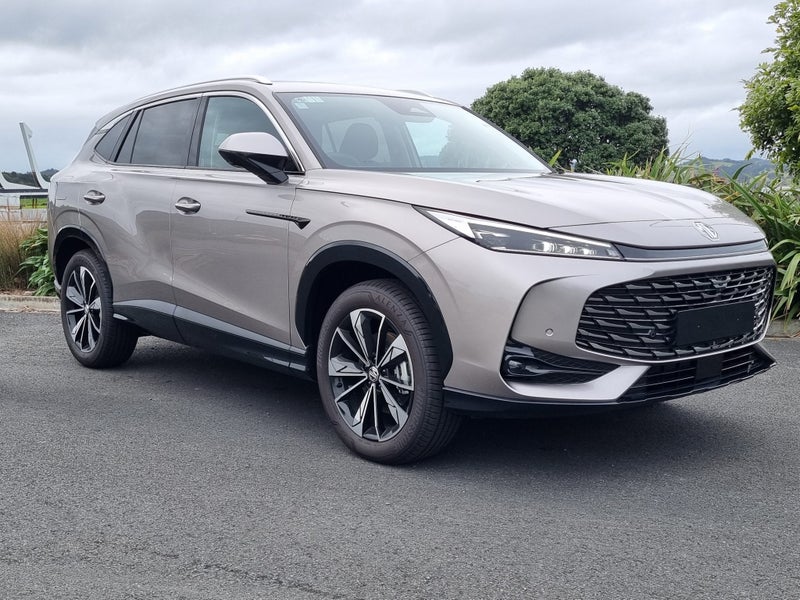 2025 MG HS Essence 1.5 Petrol 7 Speed
