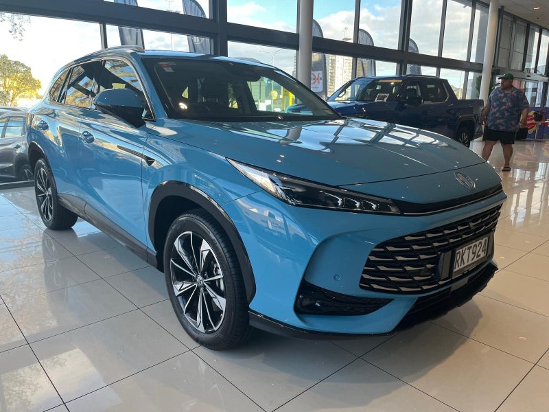 2025 MG HS Essence 1.5Pht/3Hd