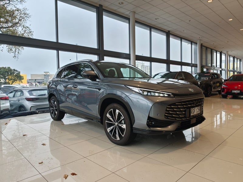 2025 MG HS Essence 1.5Pt