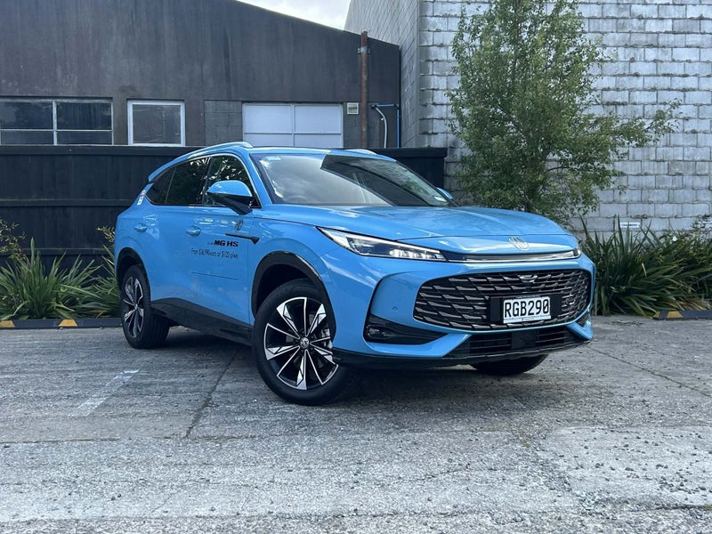 2025 MG HS Essence DCT